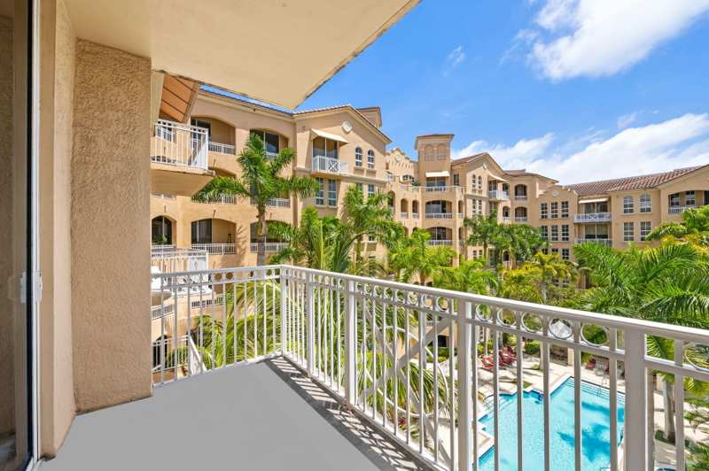 1 bedroom Condominium at 3001 NE 185th Street 536, Alaqua Condo, Aventura — photo 1