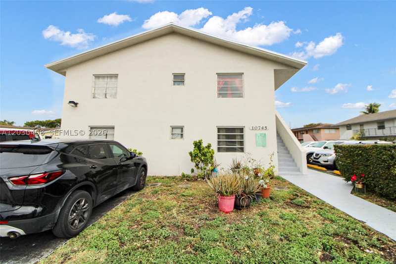 2 bedroom Condominium at 10745 SW 3rd St 6, Barlovento Condo, Sweetwater — photo 1