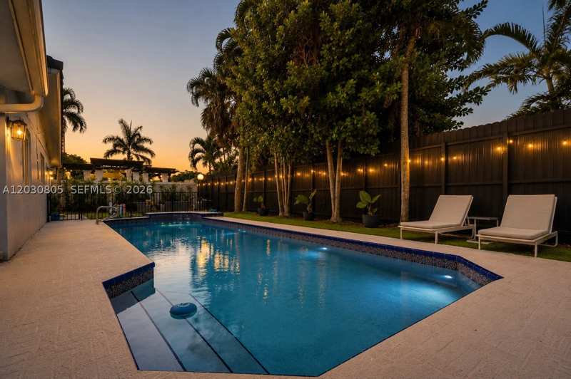 3 bedroom SingleFamilyResidence at 19040 S Saint Andrews Dr, Country Club Of Miami Est, Hialeah — photo 1