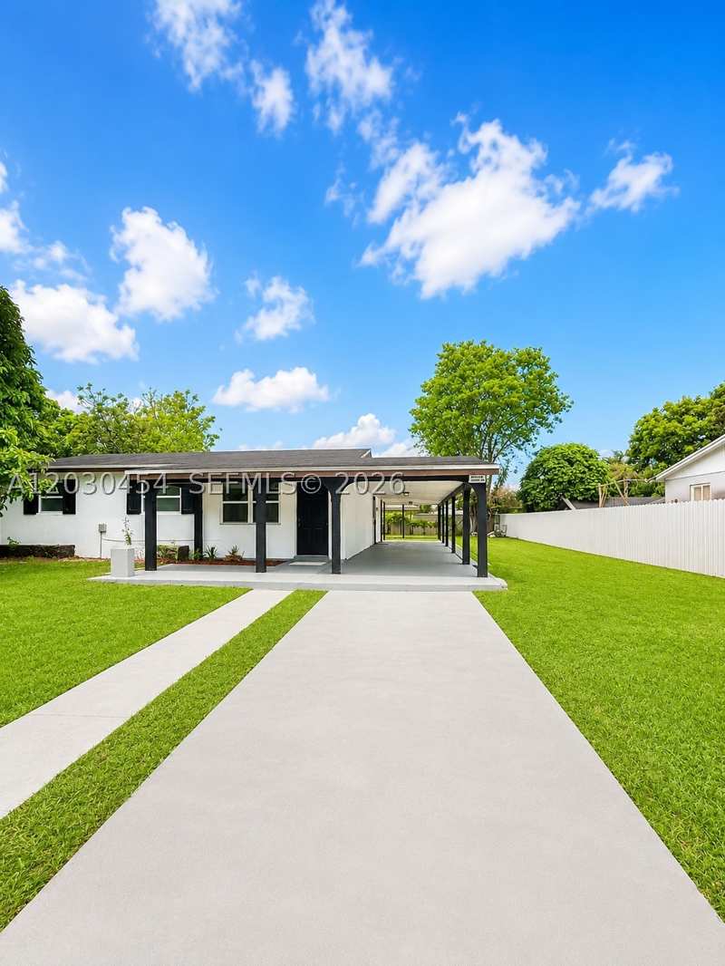 4 bedroom SingleFamilyResidence at 20600 SW 118th Pl, South Miami Heights Addn, Miami — photo 1