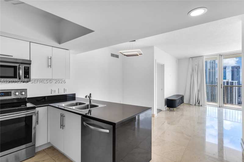 2 bedroom Condominium at 1750 N Bayshore Dr 4414, Opera Tower Condo, Miami — photo 1