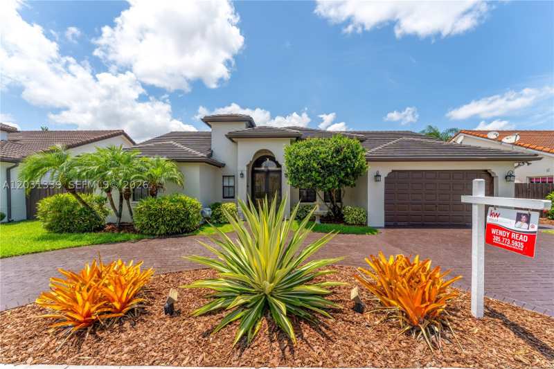 4 bedroom SingleFamilyResidence at 15341 SW 114th Ter, Revised Plat Of Hammocks, Miami — photo 1