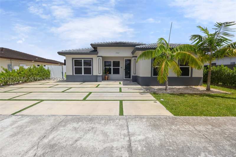 3 bedroom SingleFamilyResidence at 13063 SW 256th St, Vessel, Homestead — photo 1