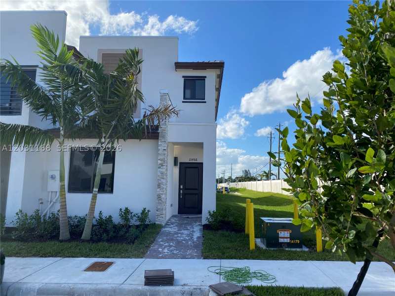 3 bedroom Townhouse at 21466 NE 3 Place, Via Ventura Neighborhood 1, Miami — photo 1