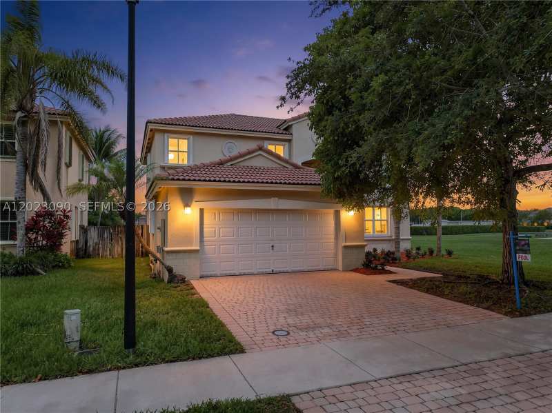 4 bedroom SingleFamilyResidence at 1730 SE 20th Ter, Shores At Keys Gate, Homestead — photo 1