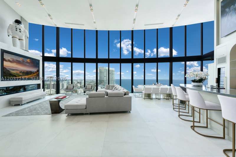 4 bedroom Condominium at 18555 Collins Ave 4405, 18555 Collins Avenue Cond, Sunny Isles Beach — photo 1