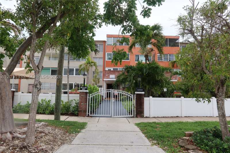 1 bedroom Condominium at 1850 NE 169th St 312, Chancellor Hall Condo, North Miami Beach — photo 1
