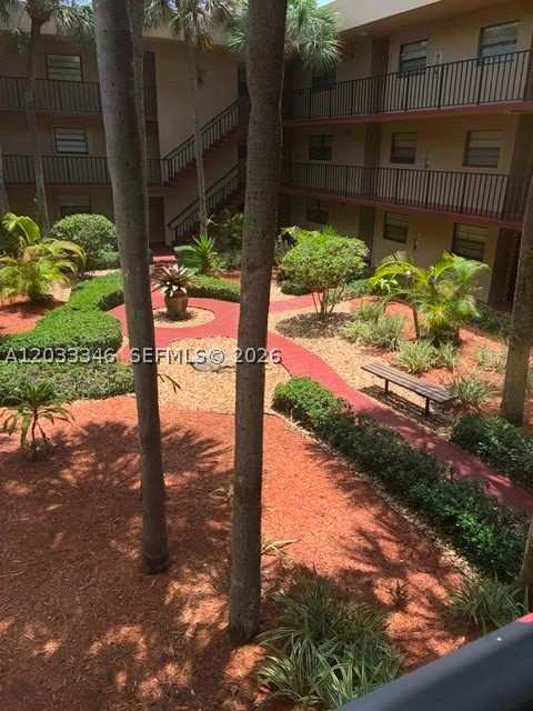 2 bedroom SingleFamilyResidence at 10845 SW 112th Ave, Gardens Of Kendall So Con, Miami — photo 1