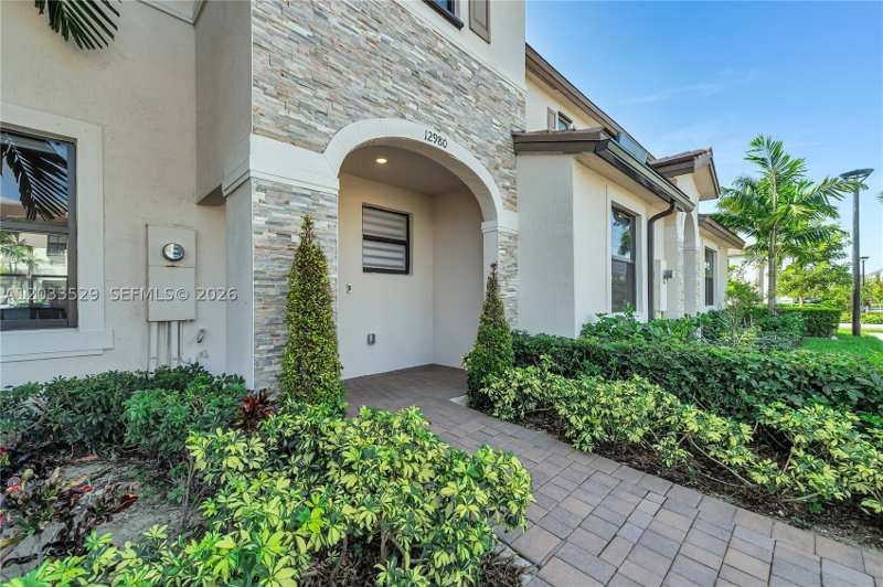 3 bedroom Townhouse at 12980 SW 233rd Ter, Siena Reserve, Homestead — photo 1