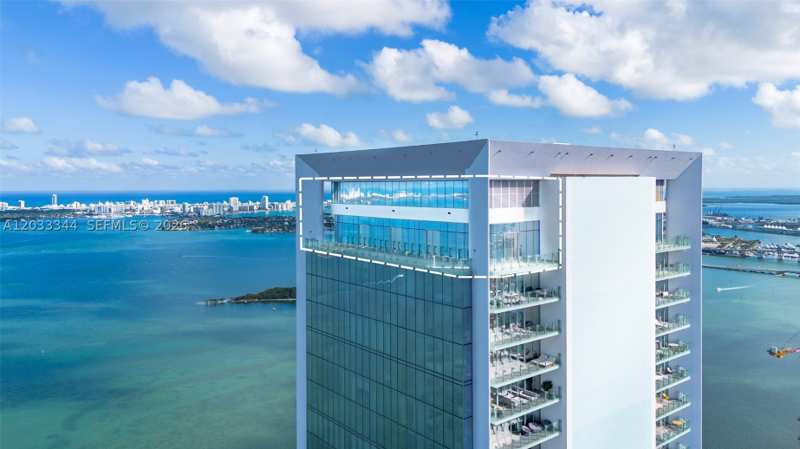 3 bedroom Condominium at 700 NE 26th Ter Ph-01, Edgewater, Miami — photo 1