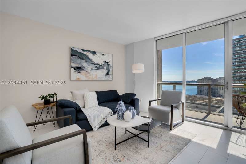 2 bedroom Condominium at 485 Brickell Ave 1709, Icon Brickell Condo No 3, Miami — photo 1