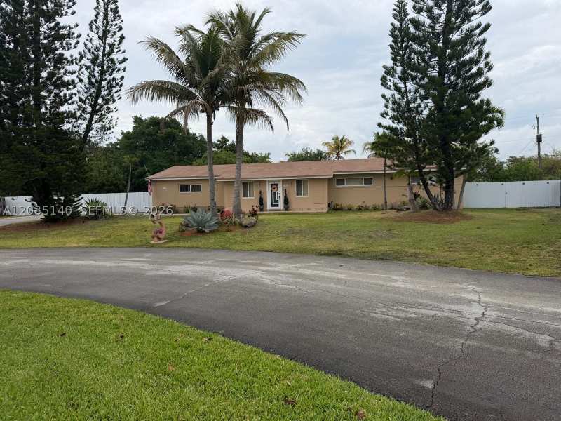 3 bedroom SingleFamilyResidence at 17405 SW 109th Ct, Green Hills Sec 4, Miami — photo 1