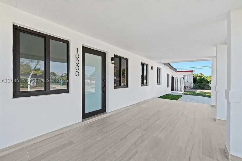 3 bedroom SingleFamilyResidence at 10000 SW 43rd St, Tropical Ests, Miami — photo 1