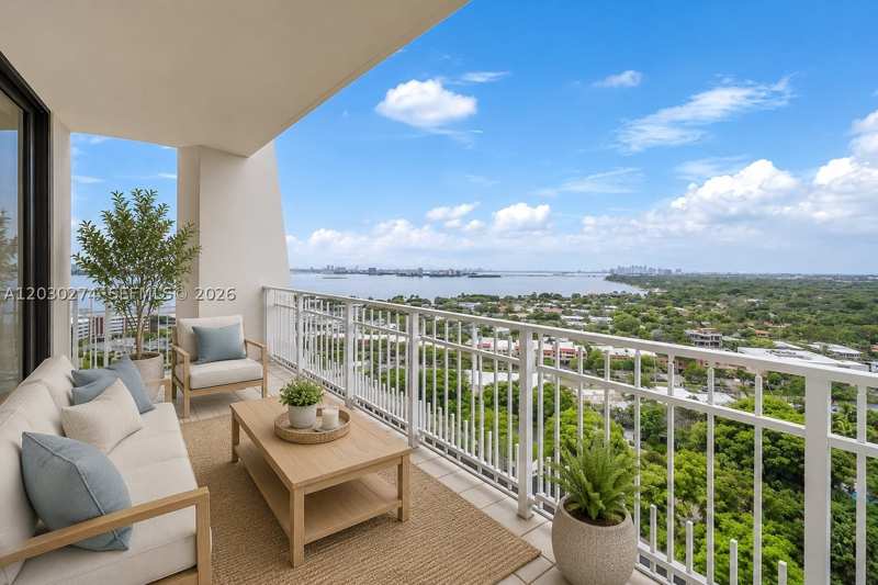 2 bedroom Condominium at 1000 Quayside Ter Ts-10, Towers Of Quayside Condo, Miami — photo 1