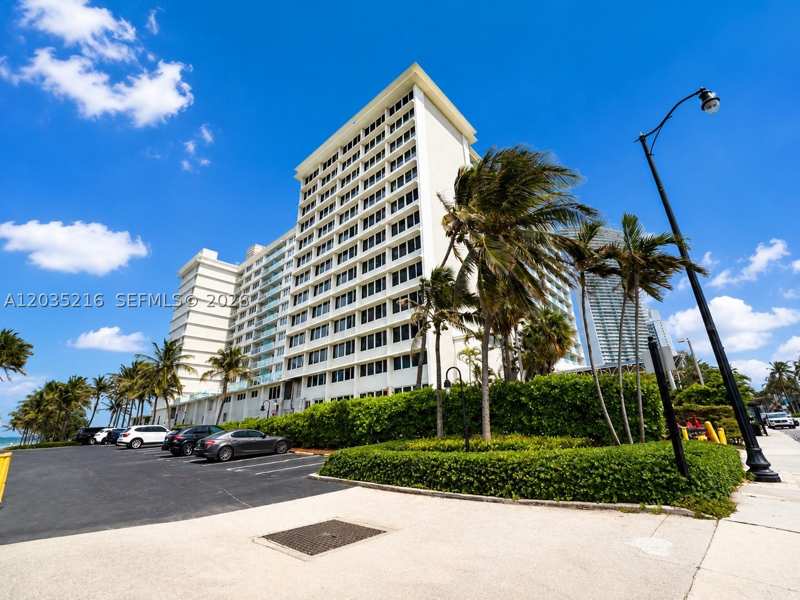 0 bedroom HotelMotel at 19201 Collins Ave 527, The Aventura Beach Club C, Sunny Isles Beach — photo 1