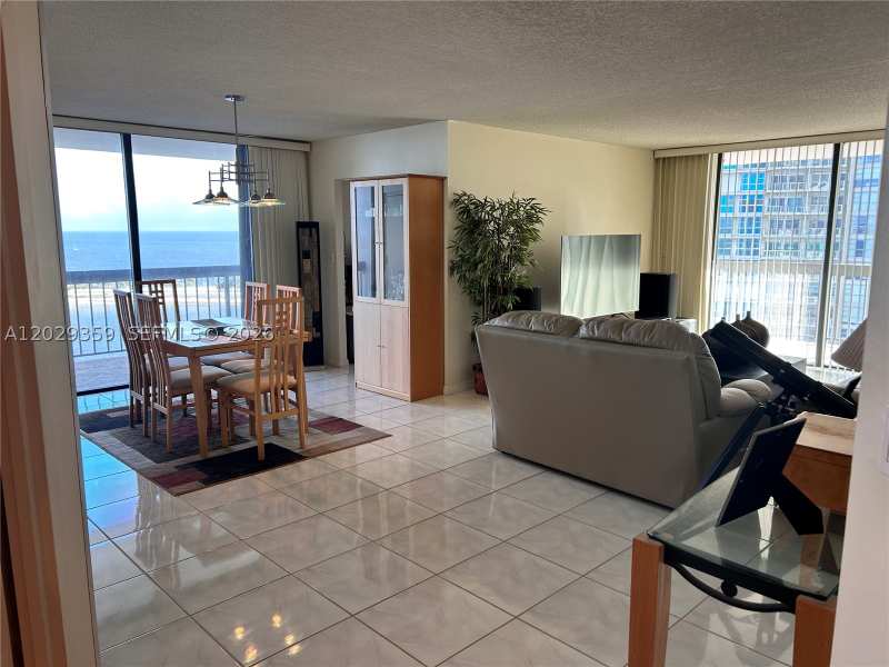2 bedroom Condominium at 2333 Brickell Ave 1402, Brickell Bay Club Condo, Miami — photo 1