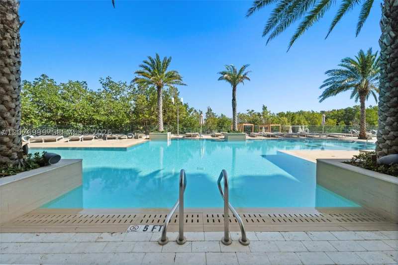 2 bedroom Condominium at 16385 Biscayne Blvd 1019, The Harbour South Condo, North Miami Beach — photo 1