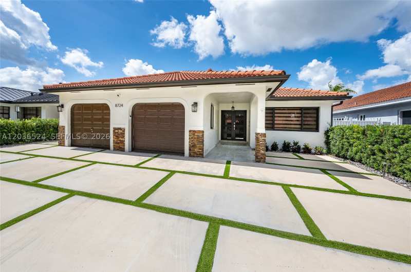 3 bedroom SingleFamilyResidence at 8724 NW 149th Ter, West Lakes Gardens, Miami Lakes — photo 1