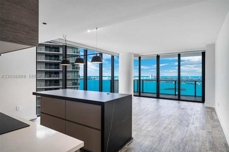 1 bedroom Condominium at 650 NE 32nd St 4407, Paraiso Bay Condo, Miami — photo 1