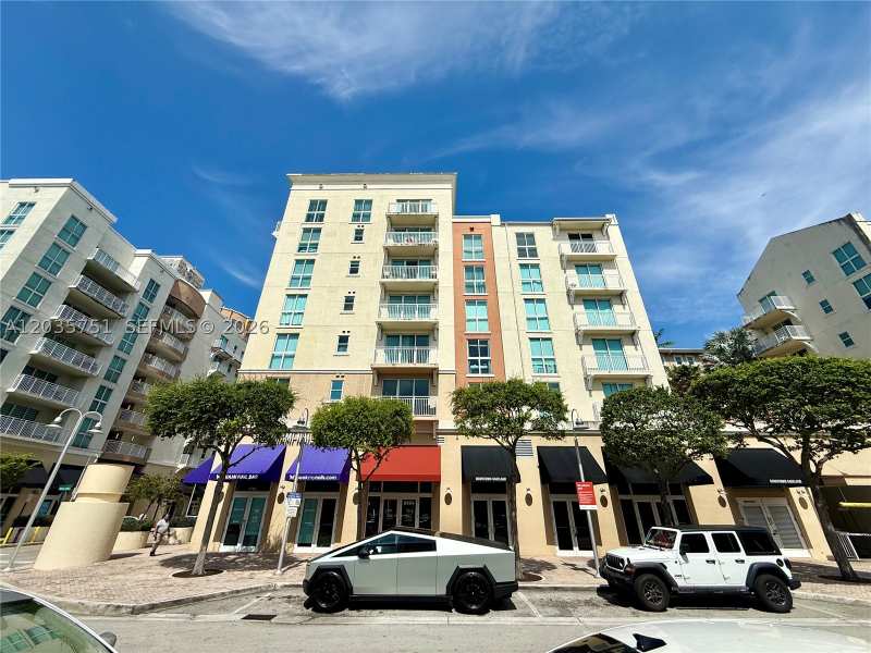 1 bedroom Condominium at 7275 SW 90th St C313, Downtown Dadeland Condo N, Miami — photo 1