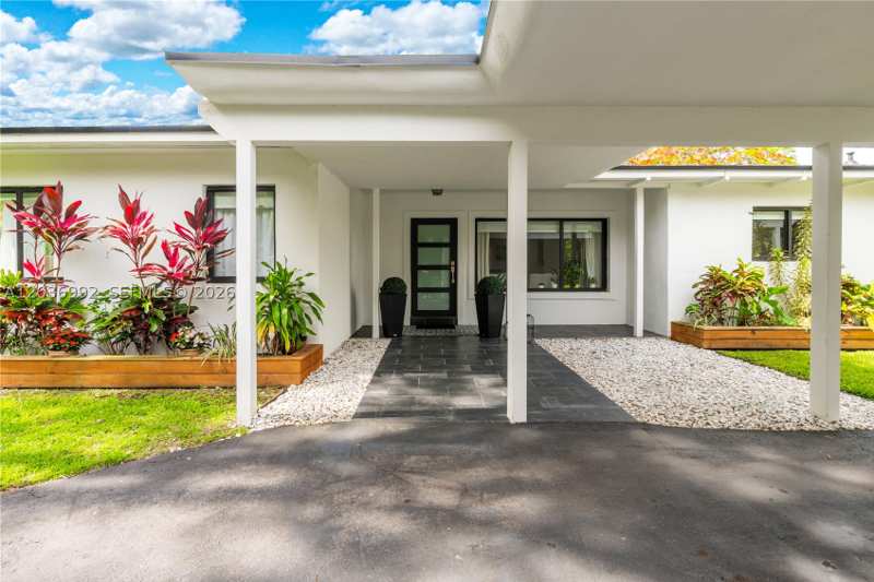 4 bedroom SingleFamilyResidence at 7970 SW 122nd St, Suniland Estates, Pinecrest — photo 1