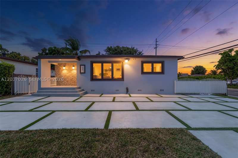 3 bedroom SingleFamilyResidence at 11 W 59th St, Palm Estates 1st Addn, Hialeah — photo 1