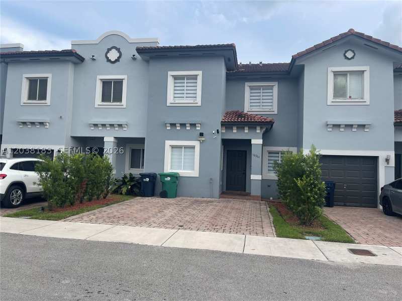 4 bedroom Townhouse at 16364 SW 44th Way, Woodland Estates So, Miami — photo 1