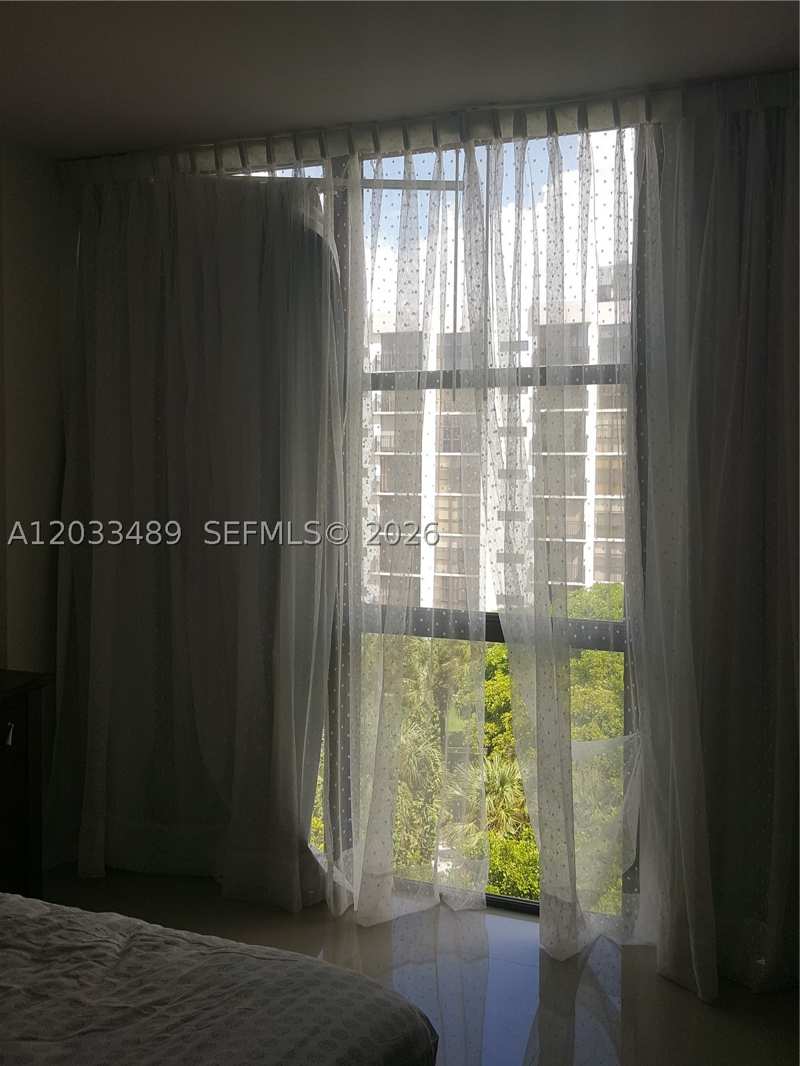 1 bedroom Condominium at 16919 N Bay Rd 608, Plaza Of Americas Condo P, Sunny Isles Beach — photo 1