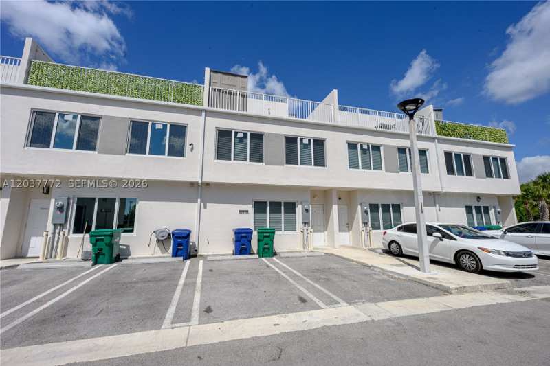 4 bedroom Townhouse at 25657 SW 144th Ave, Paradise One, Homestead — photo 1