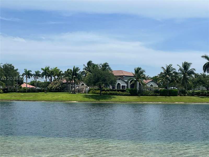 3 bedroom Condominium at 22631 SW 88th Pl 1-18, The Courts At Bayshore I, Cutler Bay — photo 1