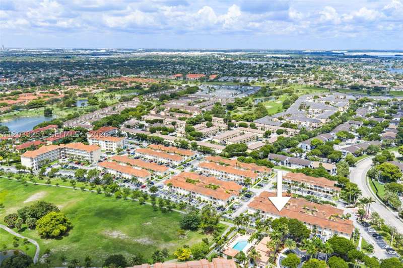 3 bedroom Condominium at 6900 NW 179th St 204-1, San Marco Villas Condo, Hialeah — photo 1