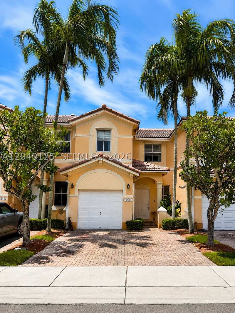 3 bedroom Townhouse at 12488 SW 122nd St, Kendall Breeze, Miami — photo 1