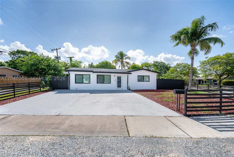 3 bedroom SingleFamilyResidence at 20001 NW 14th Ave, Honeyhill Ests Sec 1 1st, Miami Gardens — photo 1