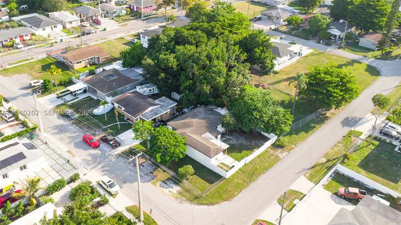 4 bedroom SingleFamilyResidence at 7190 NW 21st Ave, Para Villa Heights, Miami — photo 1