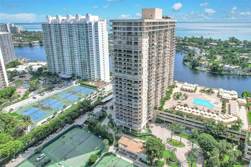 2 bedroom Condominium at 20191 E Country Club Dr 1805, Terraces North Turnberry, Aventura — photo 1