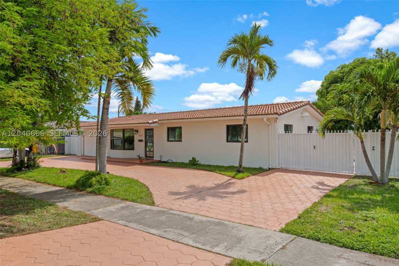 4 bedroom SingleFamilyResidence at 7701 W 16th Ct, Palm Springs Lakes 6th Ad, Hialeah — photo 1
