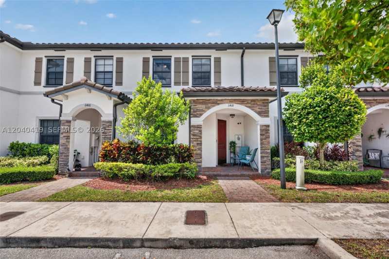 3 bedroom Townhouse at 11418 SW 250th St, Coco Palm Estates, Homestead — photo 1