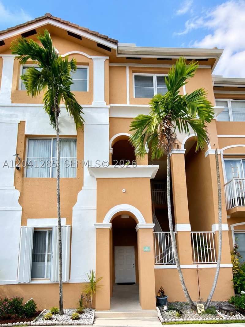 2 bedroom Condominium at 7250 NW 177th St 200-16, Shoma Homes At Country Cl, Hialeah — photo 1