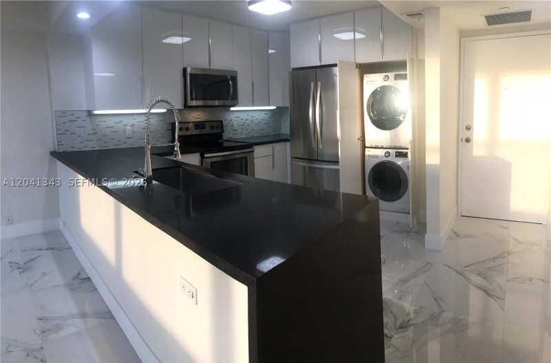 1 bedroom Condominium at 1901 Brickell Ave B2003, Brickell Place Condo, Miami — photo 1
