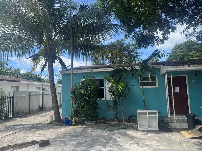 3 bedroom SingleFamilyResidence at 3320 NW 87th Ter, Broadmoor Manor, Miami — photo 1