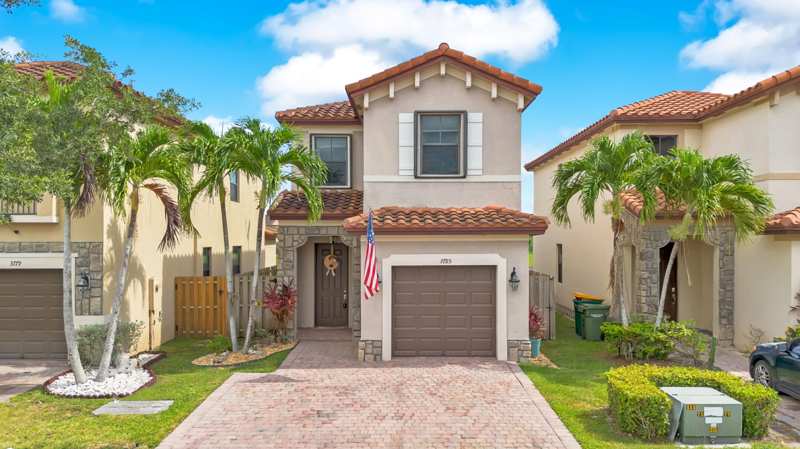 3 bedroom SingleFamilyResidence at 3785 NE 2nd Street, Baywinds Of Hatteras Repla, Homestead — photo 1