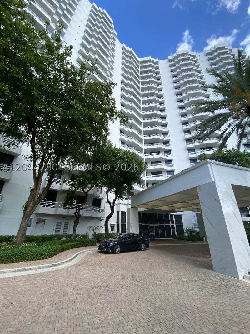 2 bedroom Condominium at 3300 NE 192nd St 612, Parc Central Aventura Eas, Aventura — photo 1