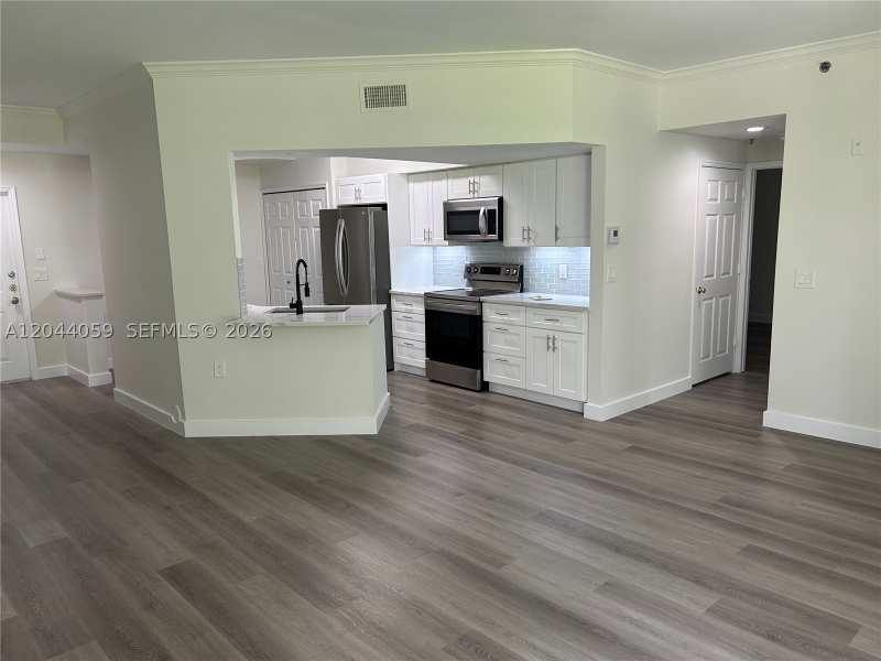 2 bedroom Condominium at 3225 NE 184th St 10106, Village By The Bay Condo, Aventura — photo 1
