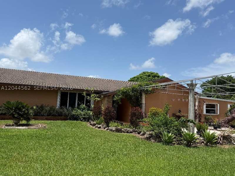 4 bedroom SingleFamilyResidence at 20791 SW 240th St, Bonanza Ranch Estate, Homestead — photo 1