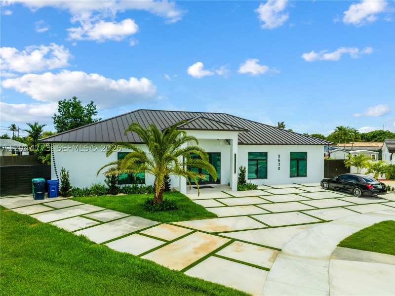 3 bedroom SingleFamilyResidence at 9630 SW 10th Ter, Town Park Heights, Miami — photo 1