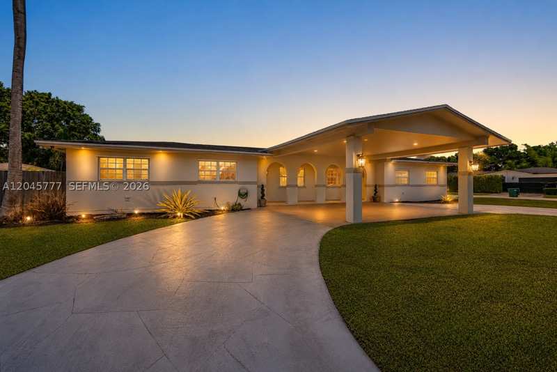 4 bedroom SingleFamilyResidence at 12805 SW 193rd Ter, Green Meadow Estates, Miami — photo 1