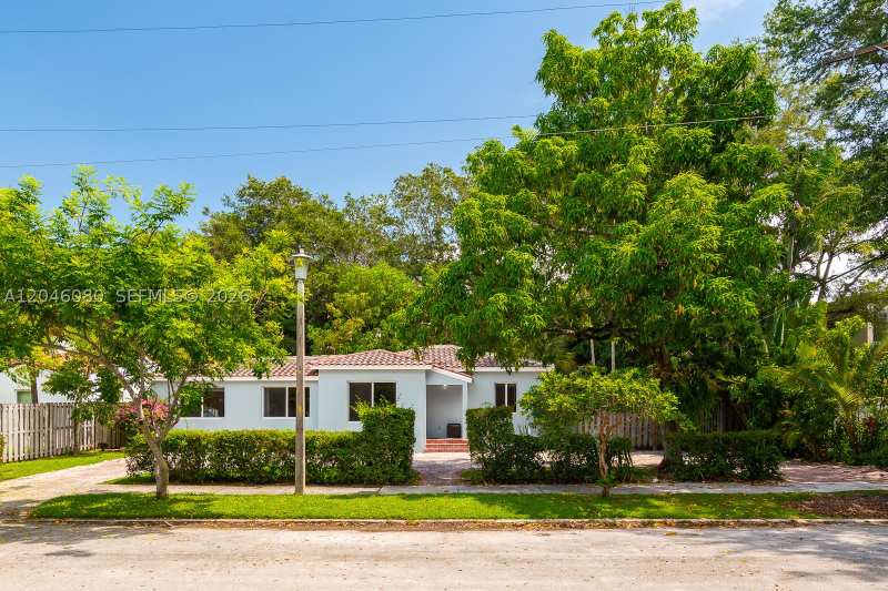 3 bedroom SingleFamilyResidence at 2215 Tequesta Ln, Silver Bluff Est Sec C, Miami — photo 1