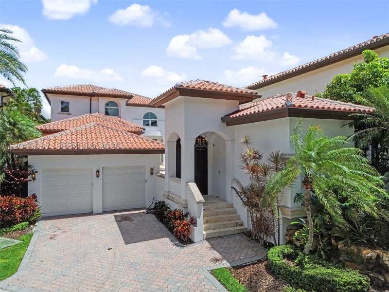 4 bedroom SingleFamilyResidence at 13689 Deering Bay Dr, Deering Bay Estates, Coral Gables — photo 1