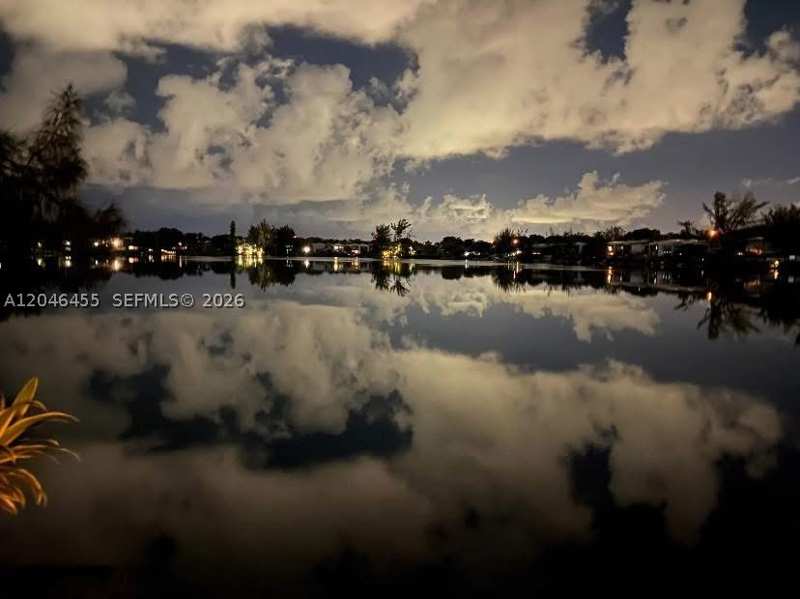 2 bedroom Townhouse at 7130 SW 48th Ln, Lakeridge Sec 4, Miami — photo 1