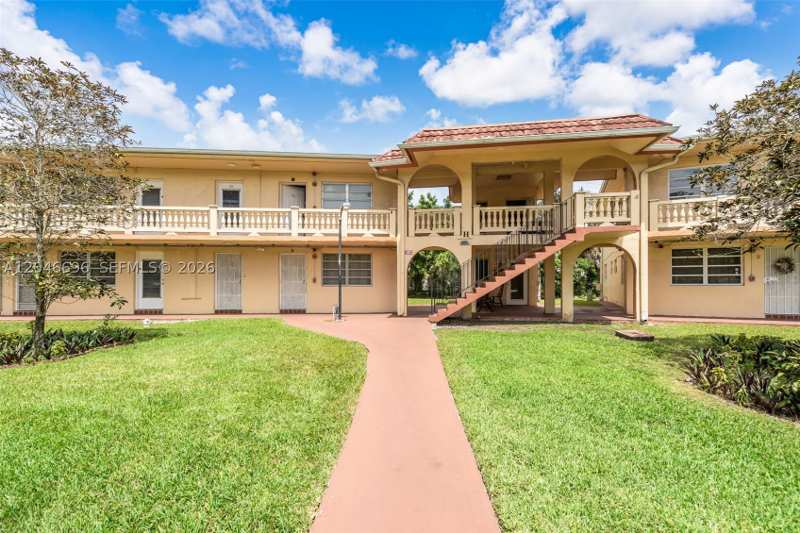 2 bedroom Condominium at 20327 NE 2nd Ave 26, Ro-Mont South Condo H, Miami — photo 1